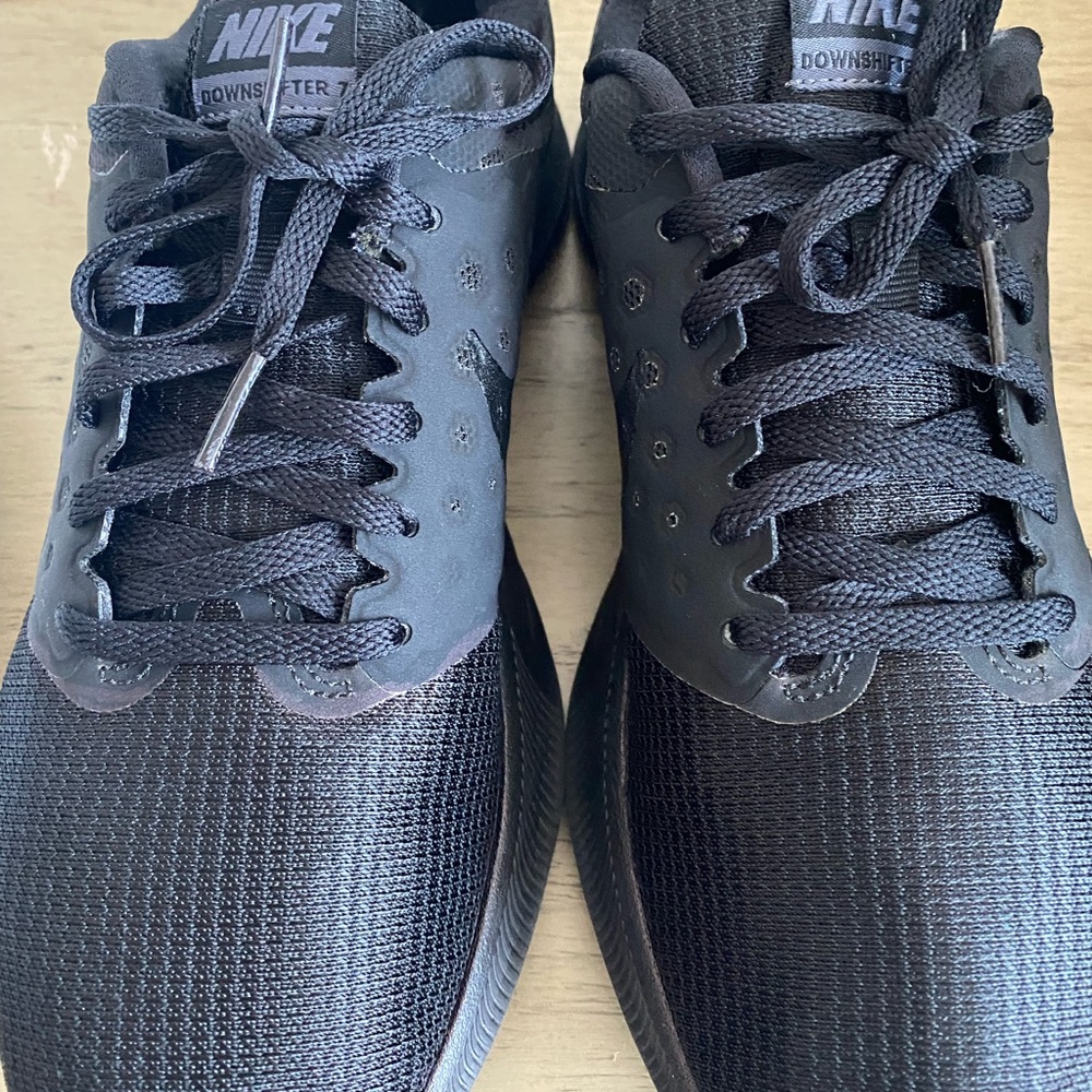 Nike downshifter 7 running shoes